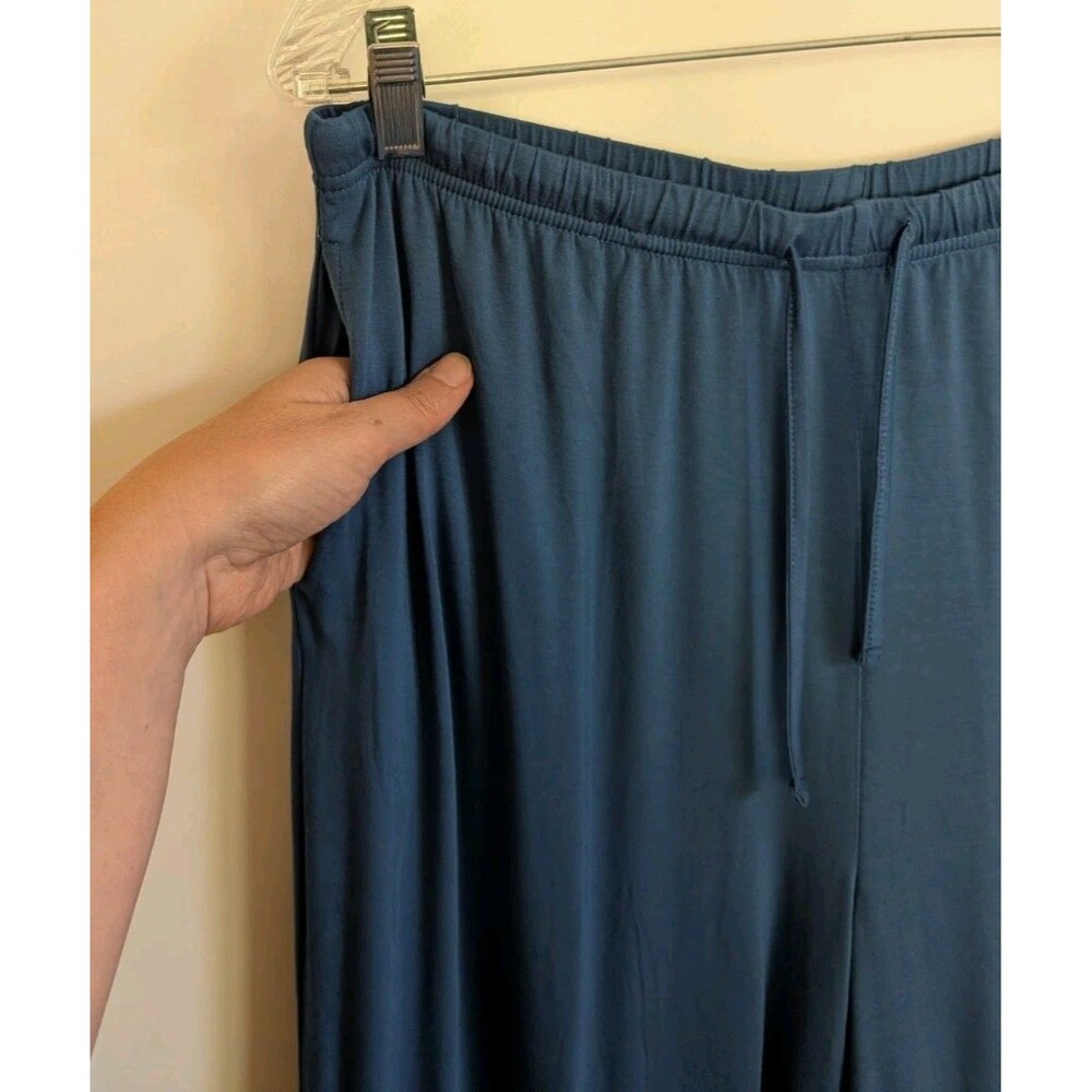 NWT Bamboo Pajama Set 2 Pc. Womens Large Blue Capri Pants Short Sleeve Top Soft - Picture 3 of 8